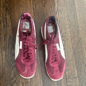 Puma - Burgundy and White Athletic Sneakers - size 8 for women/10 for men